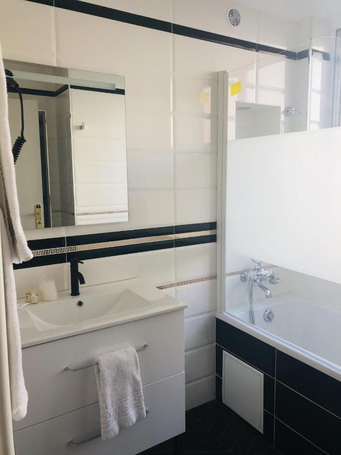 Hotel D'Angleterre Rouen Centre Gare Екстер'єр фото